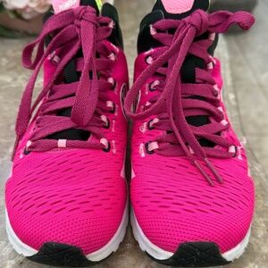 Zumba air funk dancing shoes in pink, size 6,5
